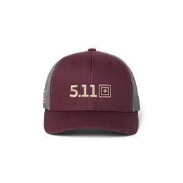 Logo Style Curved Brim Snapback